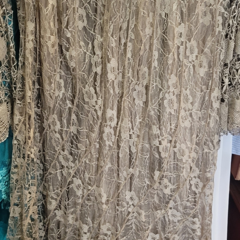 Mother of the Bride - Picture 9 of 13